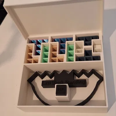 Last block standing travel game – Trò giữ thăng bằng bản du lịch