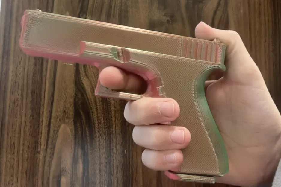 Fidget Súng Xoay Trên Ngón Tay (Finger Spinning Pistol Fidget) - Image 2