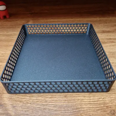 Hộp với các lỗ lục giác