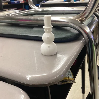 Người tuyết tí hon (Tiny snowman)