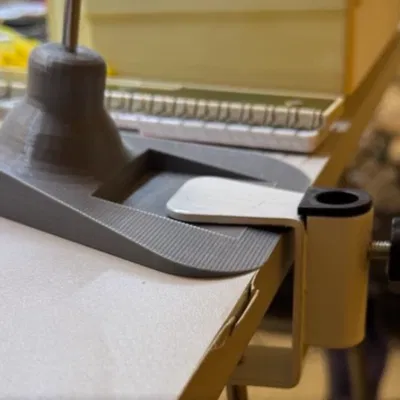 Giá đỡ cột căng sợi cho bộ đổi màu Silver Reed