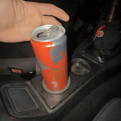 Giá đỡ/adapter cup holder Red Bull cho Miata