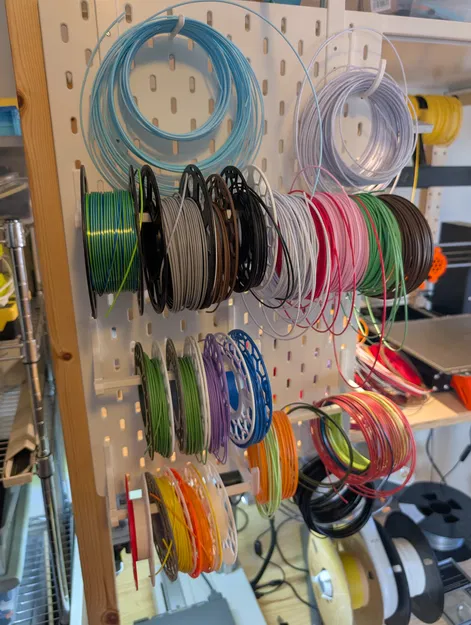 Giá treo mini spool Skadis print-in-place (Print-In-Place Skadis Mini Spool Rack) - Image 2