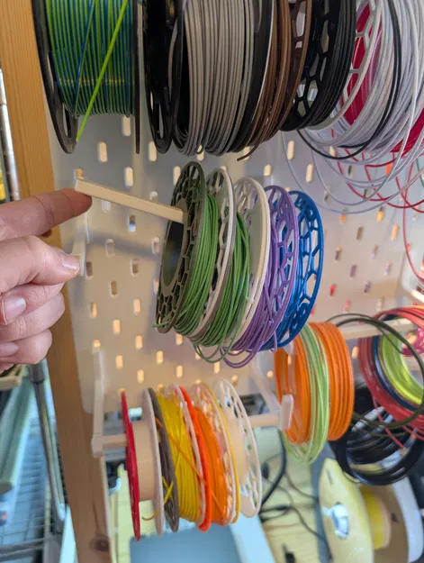 Giá treo mini spool Skadis print-in-place (Print-In-Place Skadis Mini Spool Rack) - Image 3