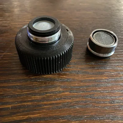 Dụng cụ lắp–tháo perlátor (Přípravek k montáži-demontáži perlátoru)