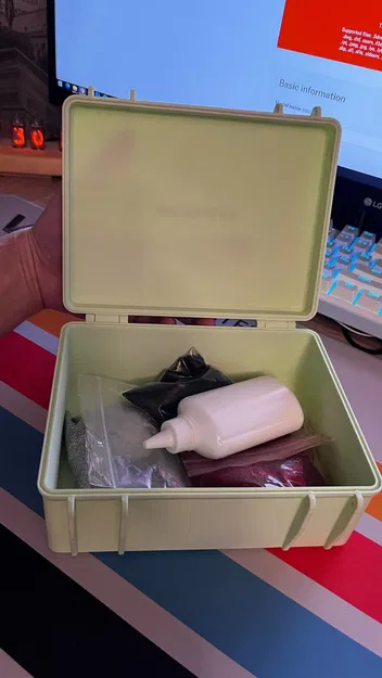 Hộp đựng bộ dụng cụ vẽ (lưu trữ) - Image 1