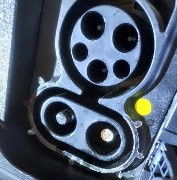 Nắp dẫn hướng chân sạc DC CCS thay thế cho 2024 Kia EV9 - Image 3