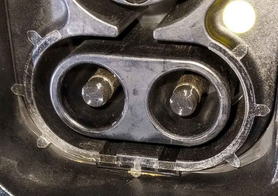 Nắp dẫn hướng chân sạc DC CCS thay thế cho 2024 Kia EV9 - Image 8