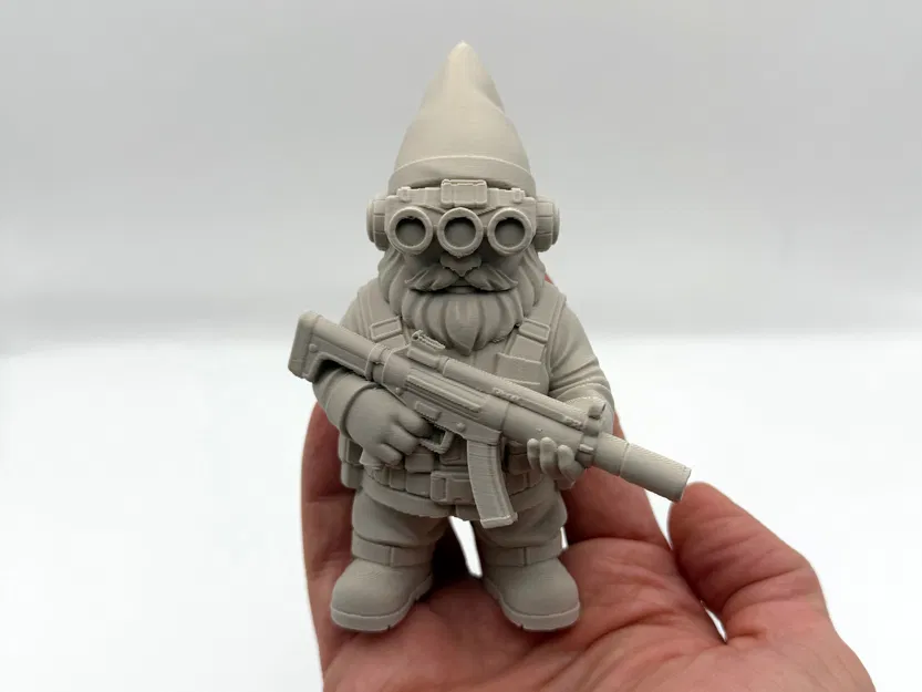 Tactical MP5 Gnome - Image 1