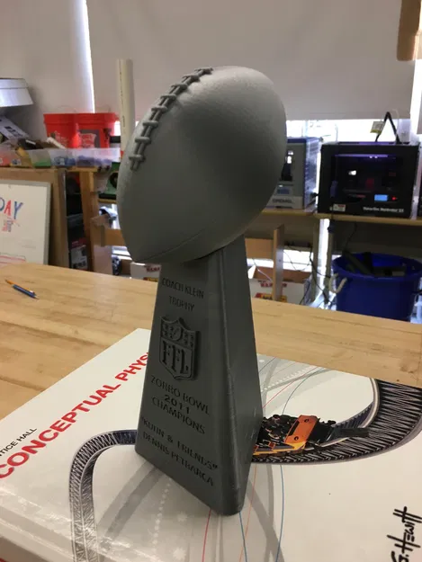 Cúp Lombardi cho Fantasy Football (Lombardi Fantasy Football Trophy) - Image 1
