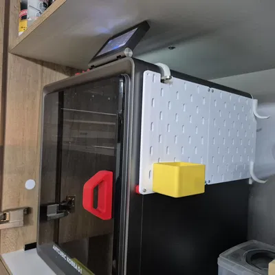 Kobra S1 - Organizer Ikea Skadis bên hông phải