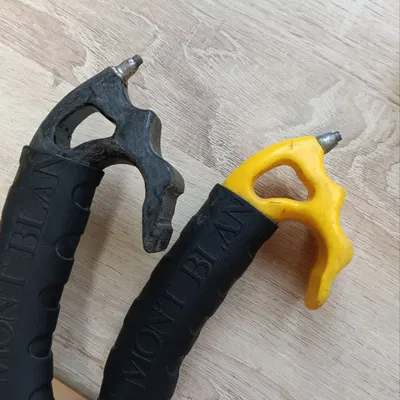 Tay Cầm Rìu Băng (Ice Axe Handle)