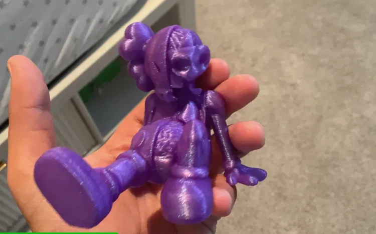 KAWS SITTING - Image 1