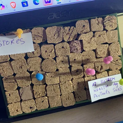 Holder Mini Board Từ Nút Bần Rượu Vang (Cork Mini Board Holder)