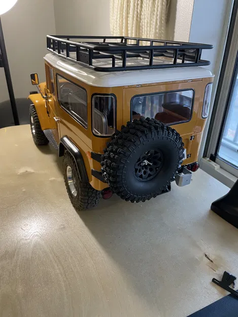 FMS FJ40 Spare Swingout Tire Carrier (Giá đỡ bánh dự phòng swing-out) - Image 5