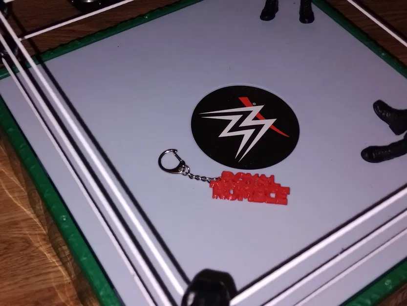 Móc khóa logo WWE Royal Rumble - Image 1