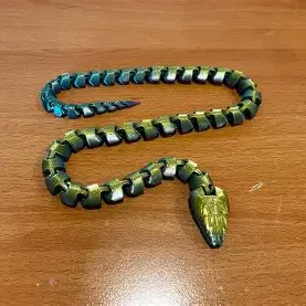 Con Rắn Siêu Dài (Super Long Snake)