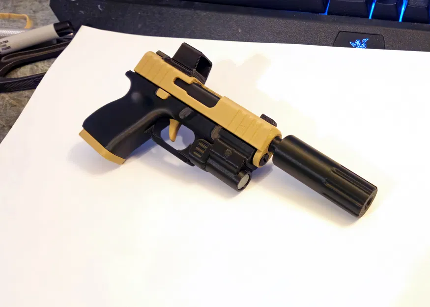 Suppressor & Barrel Ren Cho Glock Fidget Keychain – Đồ Chơi Mini Slide-Action In 3D - Image 1