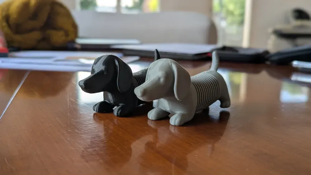 Đồ chơi lò xo Chó Xúc Xích (Sausage Dog Spring Toy) - Image 1