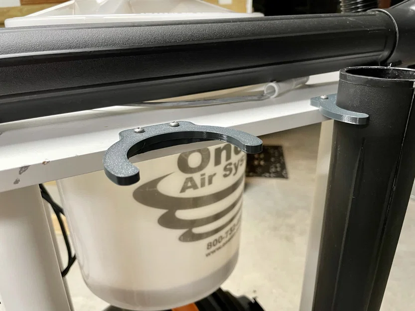 Giá treo phụ kiện cho máy hút bụi Ridgid Shop Vac - Image 1