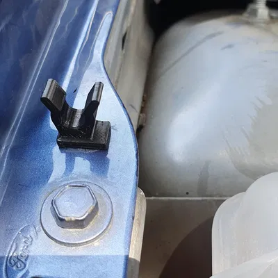 Kẹp thanh chống nắp capo Ford Fiesta-Fusion MK5-MK6 (Hood Prop Rod Clip)