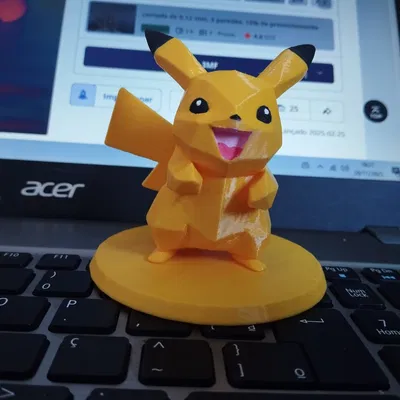 Pikachu Low Poly Mini