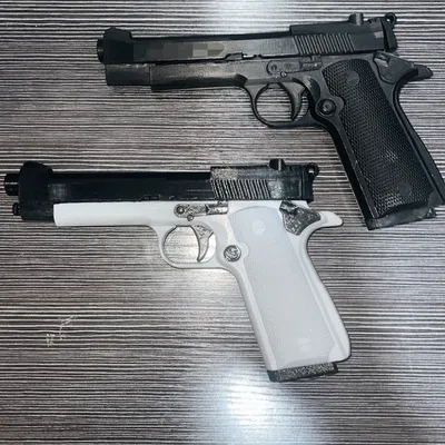 Súng lục Beretta (Prop Gun) – Mẫu in 3D mô-đun (không hoạt động)