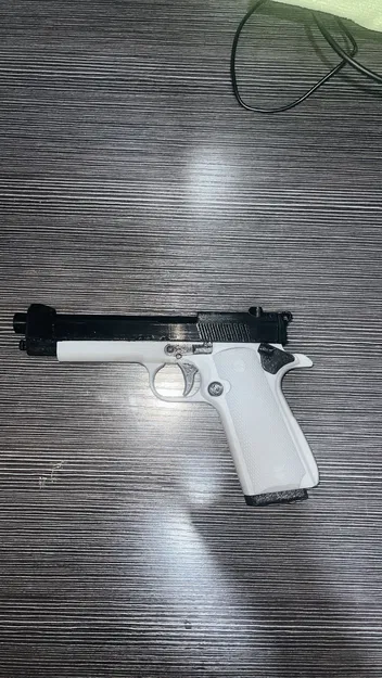 Súng lục Beretta (Prop Gun) – Mẫu in 3D mô-đun (không hoạt động) - Image 6