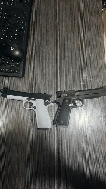 Súng lục Beretta (Prop Gun) – Mẫu in 3D mô-đun (không hoạt động) - Image 7