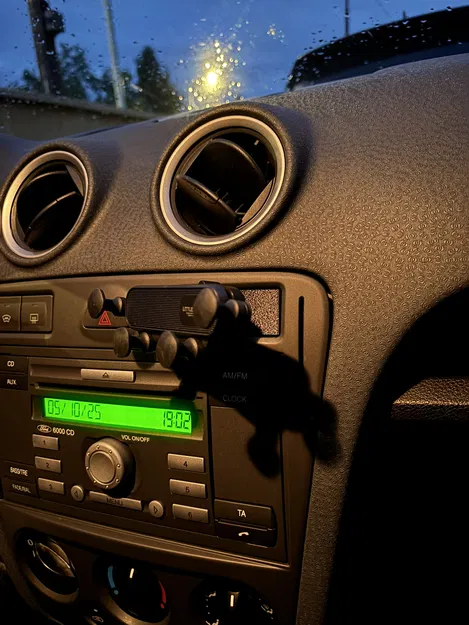 Ford Fiesta (Mark 5) - Thay khay đựng xu/Ngàm gắn điện thoại - Image 1