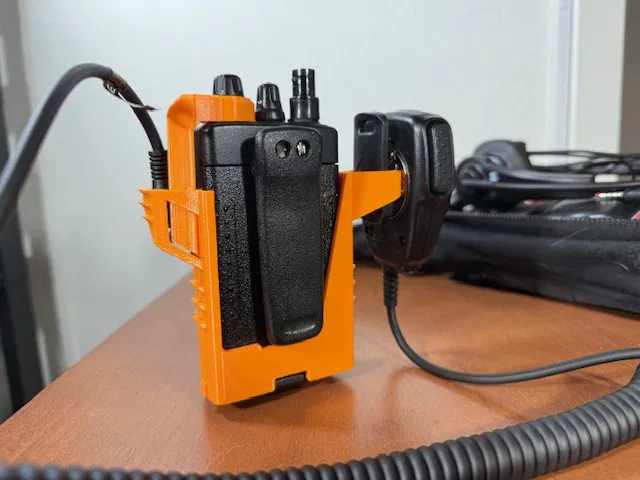 Yaesu FT-60R: Retainer cổng Mic/Headset, Squelch Knob Saver & Battery Protector - Image 4