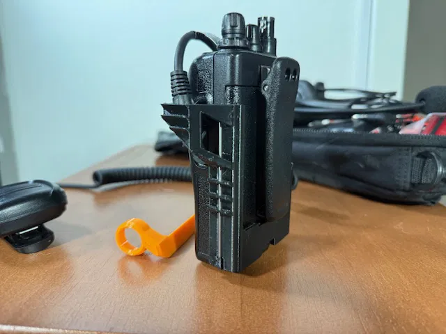 Yaesu FT-60R: Retainer cổng Mic/Headset, Squelch Knob Saver & Battery Protector - Image 8