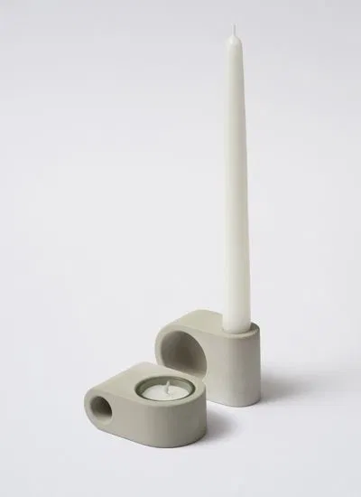 The Flip: Chân nến 2-trong-1 lật được (Tealight & Taper) - Image 1