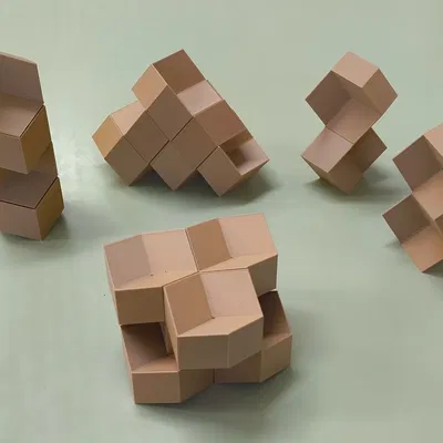 Concave Rhombic Dodecahedron (Khối thoi mười hai mặt lõm)