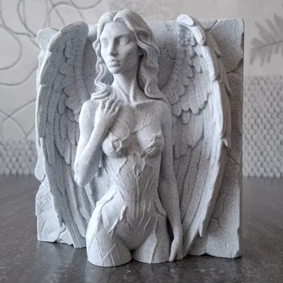 Thiên Thần Đá – Tượng Phù Điêu (Relief Sculpture)