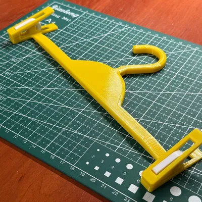 Móc treo quần trẻ em có kẹp (Kids pants HANGER with pegs)