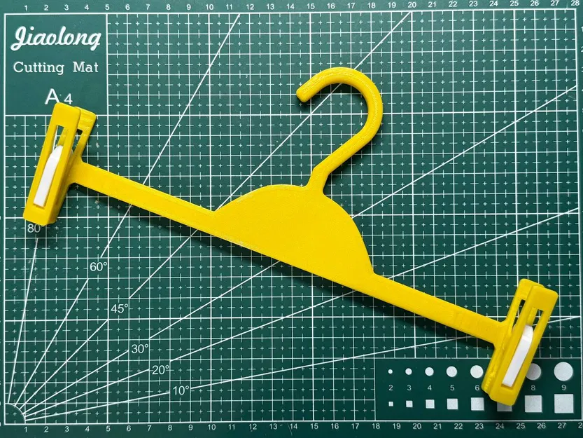 Móc treo quần trẻ em có kẹp (Kids pants HANGER with pegs) - Image 3