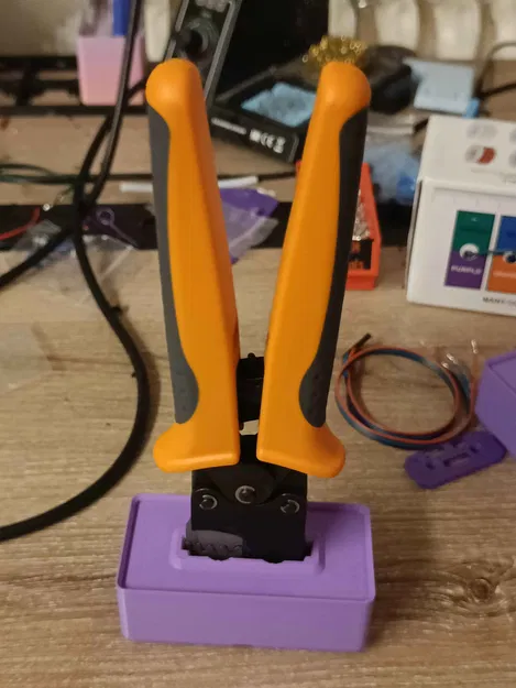 Khay Gridfinity dựng đứng cho kìm Iwiss IWS-3220M - Image 2