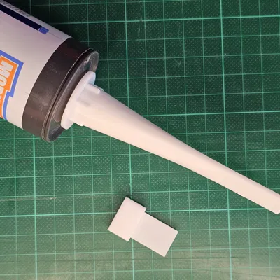 Đầu vòi dẹt cho silicone / keo dán xây dựng