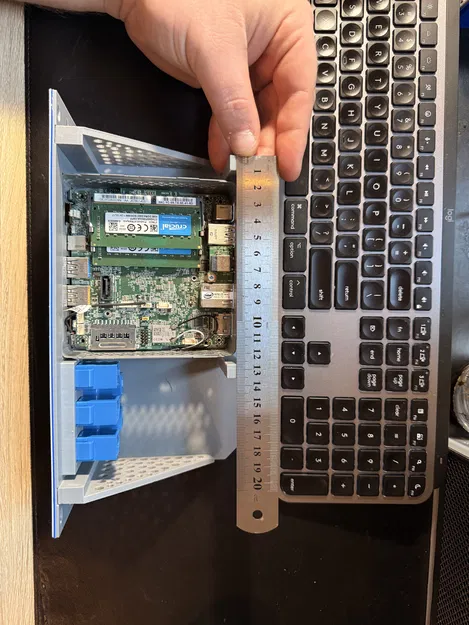 Intel NUC 7 kèm Keystone Jacks (mặt rack-mount in 3D cho rack 10") - Image 2