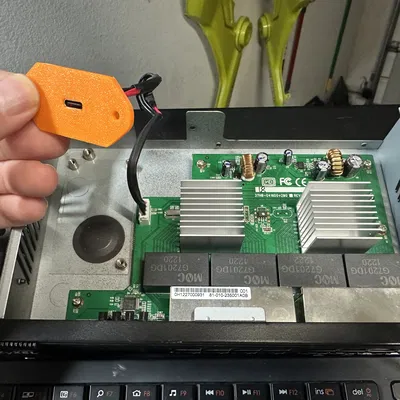 Chuyển PSU C13 sang USB-C PD (C13 PSU to USB-C PD conversion)