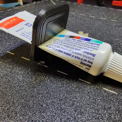 Dụng cụ bóp kem đánh răng cỡ du lịch (Travel Size Toothpaste Squeezer)