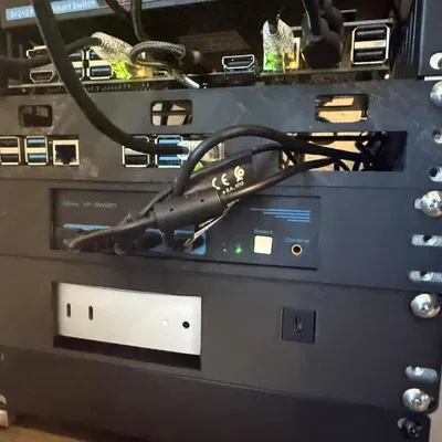 Mini rack KVM Switch