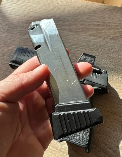 Đế nắp đáy băng đạn Springfield Hellcat Pro (Magazine Base Plate) - Image 1