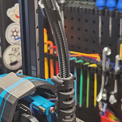 Kẹp Umbilical có PTFE Guide & Filament Support logo Voron