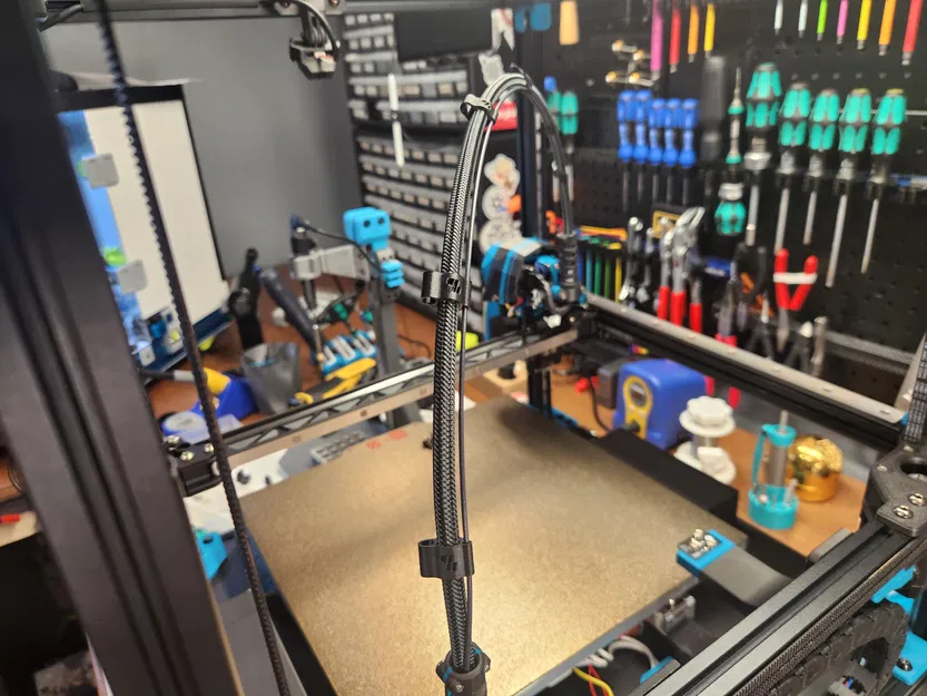 Kẹp Umbilical có PTFE Guide & Filament Support logo Voron - Image 3