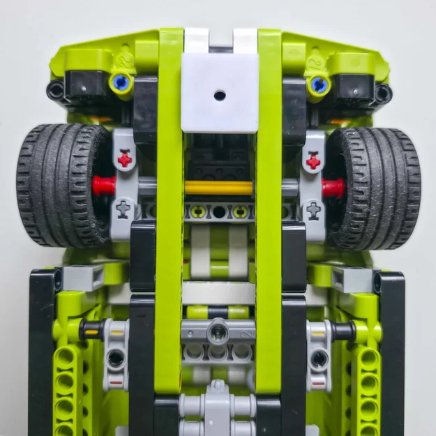 LEGO Technic Ford Mustang Shelby GT500 – Giá treo tường (dựng đầu xe lên) - Image 2