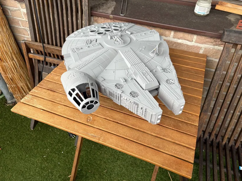 Smuggler-Class Light Freighter – Tàu vận tải hạng nhẹ cho dân buôn lậu (in 3D) - Image 1