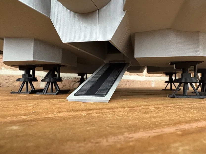 Smuggler-Class Light Freighter – Tàu vận tải hạng nhẹ cho dân buôn lậu (in 3D) - Image 3