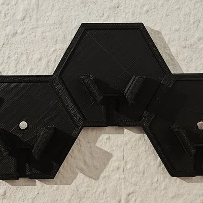 Móc khóa hiện đại – Platform chuyển đổi với 3 polygon